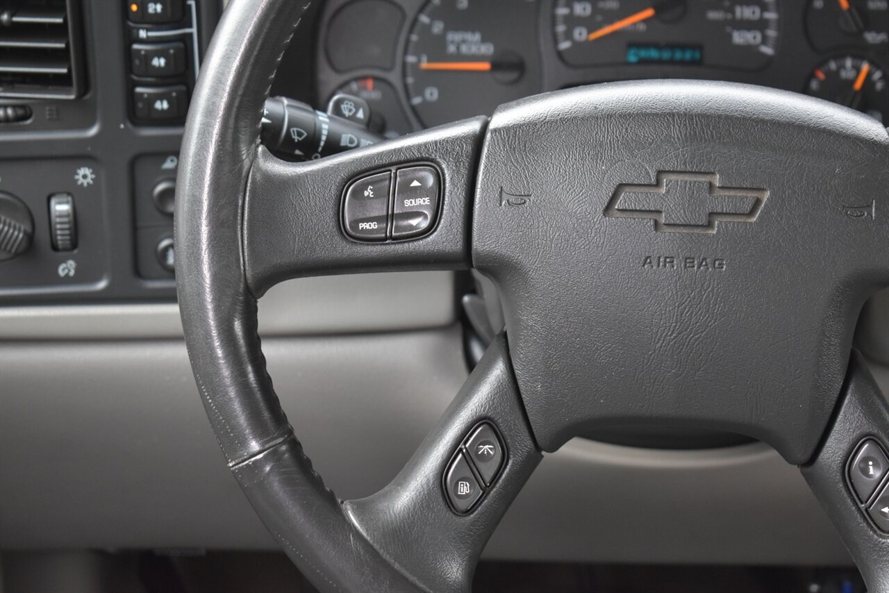 2005 Chevrolet Silverado 2500 LT 4dr Extended Cab LT 4WD Short Bed**BY APPOINTMENT ONLY**Selectable 4-Wheel Drive (2HI/4HI & 4LO)! Heavy Duty Suspension! Tow Package! Leather Interior! - Photo 15 - Portland, OR 97266