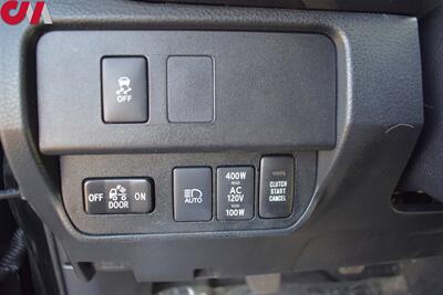 2020 Toyota Tacoma TRD Off-Road  4X4 4dr Double Cab 5.0 ft SB Back Up Cam! Navi! Blind Spot Monitor! Park Assist! Bluetooth! Qi Wireless Charger! Heated Seats! Tow Pkg! - Photo 14 - Portland, OR 97266