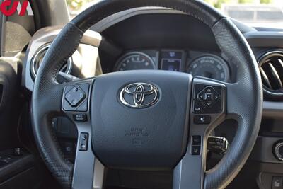 2020 Toyota Tacoma TRD Off-Road  4X4 4dr Double Cab 5.0 ft SB**BY APPOINTMENT ONLY** Back Up Cam! Navi! Blind Spot Monitor! Park Assist! Bluetooth! Qi Wireless Charger! Heated Seats! Tow Pkg! - Photo 13 - Portland, OR 97266