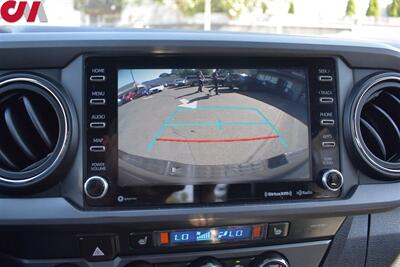 2020 Toyota Tacoma TRD Off-Road  4X4 4dr Double Cab 5.0 ft SB Back Up Cam! Navi! Blind Spot Monitor! Park Assist! Bluetooth! Qi Wireless Charger! Heated Seats! Tow Pkg! - Photo 16 - Portland, OR 97266