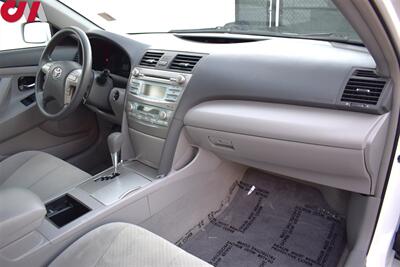 2009 Toyota Camry Hybrid Appointment Only!  4dr Sedan! Reliable Daily Driver! 33 City Mpg! 34 Hwy Mpg! ECO Heat/Cool! Stability Control System! Cruise Control! CD/Aux-In! - Photo 11 - Portland, OR 97266