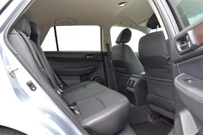 2015 Subaru Outback 2.5i Limited  AWD 4dr Wagon! X-Mode! Back Up Camera! Blind Spot Monitor! Full Heated Leather Seats! Bluetooth Connectivity! Powered Liftgate! - Photo 27 - Portland, OR 97266