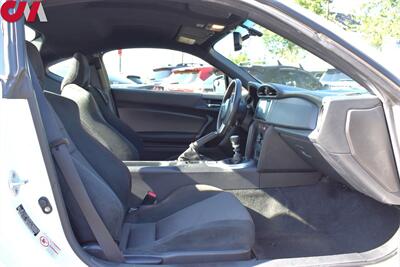 2016 Subaru BRZ Premium  2dr Coupe 6 Speed Manual! Sport-Tuned Suspension! Sport Mode! Back Up Camera! Bluetooth! Low Profile Spoiler! - Photo 23 - Portland, OR 97266