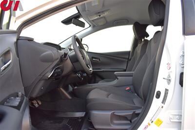2021 Toyota Prius LE  4dr Hatchback! Excellent MPG! Adaptive Cruise Control! Lane Departure Alert! Lane Tracing Assist! Pre-Collision System w/ Pedestrian Detection! Automatic High Beams! Backup Camera! - Photo 10 - Portland, OR 97266