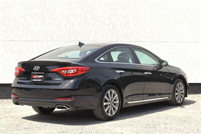 2016 Hyundai SONATA Limited  4dr Sedan! Back up Camera! Blind Spot Assist! Rear Collision Warning! Apple CarPlay! Android Auto! Heated Leather Seats! Sunroof! - Photo 5 - Portland, OR 97266