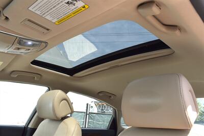 2016 Hyundai SONATA Limited  4dr Sedan! Back up Camera! Blind Spot Assist! Rear Collision Warning! Apple CarPlay! Android Auto! Heated Leather Seats! Sunroof! - Photo 12 - Portland, OR 97266