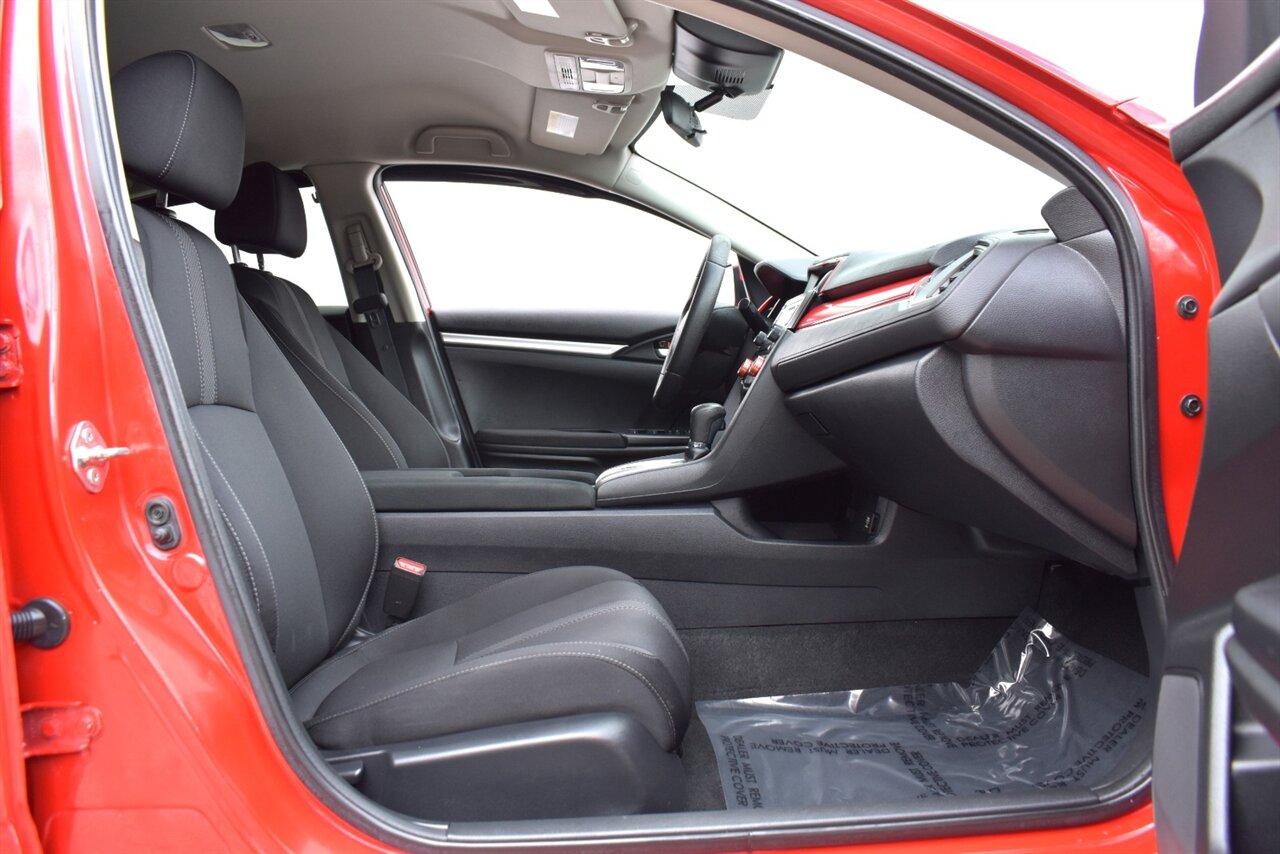 2019 Honda Civic LX 4dr Sedan CVT! 30 City MPG! 38 Hwy MPG! Back up Camera! Collision Mitigation! Lane Keeping Assist! Adaptive Cruise Control! Road Departure Mitigation System! Bluetooth! High Wing Spoiler! - Photo 26 - Portland, OR 97266