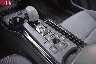 2024 Toyota Prius LE 4dr Hatchback**BY APPOINTMENT ONLY**Toyota Safety Sense 3.0! Blind Spot Monitor! Back Up Cam! 57 City MPG! / 56 HWY MPG! Apple CarPlay! Android Auto! Eco/Pwr Drive Modes! All Weather Mats! - Photo 21 - Portland, OR 97266