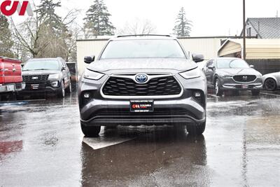 2022 Toyota Highlander Hybrid XLE  AWD 4dr SUV **APPOINTMENT ONLY** Front Heated Leather Seats! Power Liftgate! Remote Start! Smart Device Integration! Blind Spot Monitor! Tow Ready! - Photo 7 - Portland, OR 97266