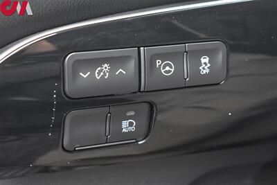 2021 Toyota Prius LE  4dr Hatchback**BY APPOINTMENT ONLY**Back-Up Camera! Park Assist! Lane Assist! 54MPG City! 50MPG Hwy! EV Mode! Bluetooth! All Weather Floor Mats! - Photo 14 - Portland, OR 97266