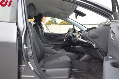 2021 Toyota Prius LE  4dr Hatchback**BY APPOINTMENT ONLY**Back-Up Camera! Park Assist! Lane Assist! 54MPG City! 50MPG Hwy! EV Mode! Bluetooth! All Weather Floor Mats! - Photo 26 - Portland, OR 97266