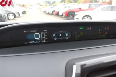 2021 Toyota Prius LE  4dr Hatchback Back-Up Camera! Park Assist! Lane Assist! 54MPG City! 50MPG Hwy! EV Mode! Bluetooth! All Weather Floor Mats! - Photo 17 - Portland, OR 97266