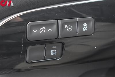 2021 Toyota Prius LE  4dr Hatchback Back-Up Camera! Park Assist! Lane Assist! 54MPG City! 50MPG Hwy! EV Mode! Bluetooth! All Weather Floor Mats! - Photo 14 - Portland, OR 97266