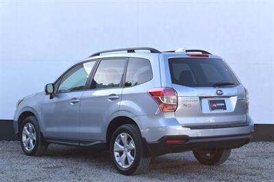 2016 Subaru Forester 2.5i Premium 4dr Wagon CVT! **APPOINTMENT ONLY** Adaptive Cruise Control! Lane Departure Warning! Pre-Collision Braking! Backup Camera! Hill Descent Control! High Ground Clearance! Roof Rails! - Photo 2 - Portland, OR 97266