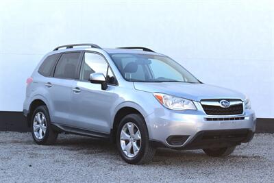 2016 Subaru Forester 2.5i Premium  4dr Wagon CVT! **APPOINTMENT ONLY** Adaptive Cruise Control! Lane Departure Warning! Pre-Collision Braking! Backup Camera! Hill Descent Control! High Ground Clearance! Roof Rails! Wagon