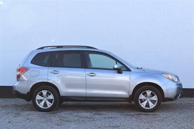 2016 Subaru Forester 2.5i Premium 4dr Wagon CVT! **APPOINTMENT ONLY** Adaptive Cruise Control! Lane Departure Warning! Pre-Collision Braking! Backup Camera! Hill Descent Control! High Ground Clearance! Roof Rails! - Photo 6 - Portland, OR 97266