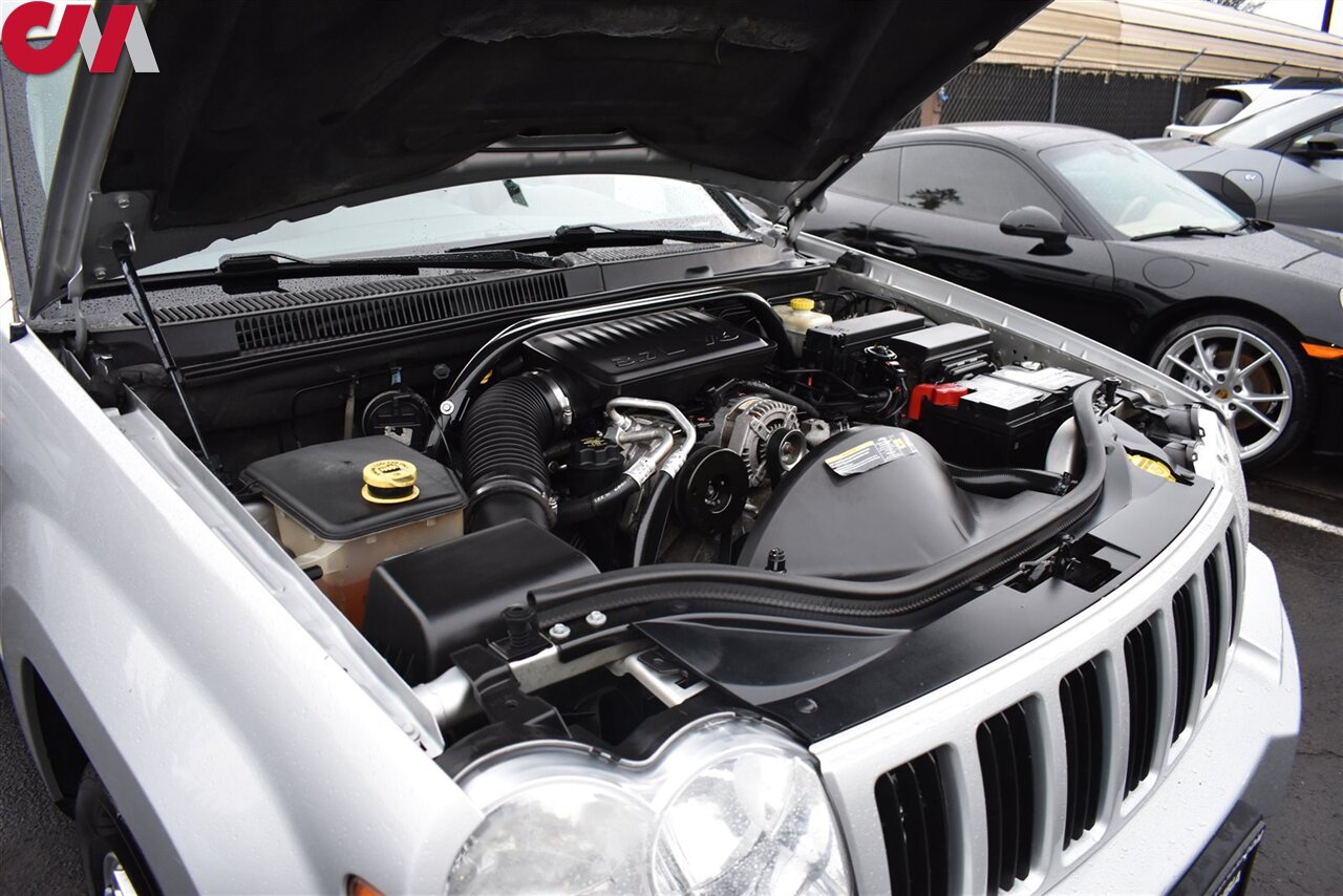 2006 Jeep Grand Cherokee Laredo photo 28