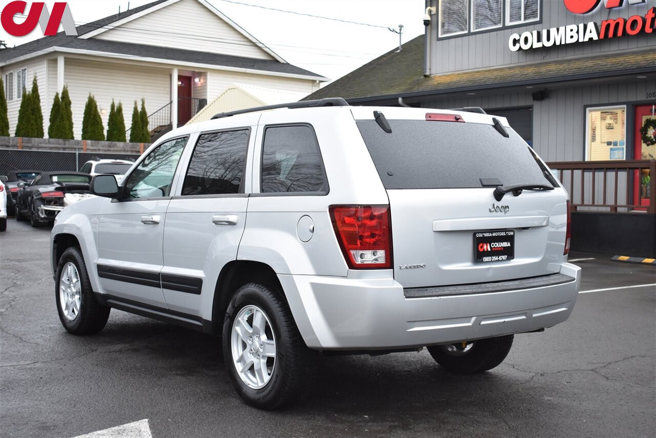 2006 Jeep Grand Cherokee Laredo photo 2