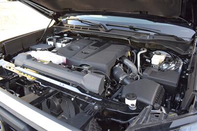 2025 Toyota Tundra TRD Off Road  4x4 4dr CrewMax Cab Pickup SB! Rear Locking Diff! Back Up Camera! Toyota Safety Sense 2.5! Adaptive Cruise Control! Blind Spot Monitor! Apple CarPlay & Android Auto! Tow Package! - Photo 31 - Portland, OR 97266