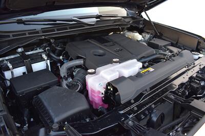 2025 Toyota Tundra TRD Off Road  4x4 4dr CrewMax Cab Pickup SB! Rear Locking Diff! Back Up Camera! Toyota Safety Sense 2.5! Adaptive Cruise Control! Blind Spot Monitor! Apple CarPlay & Android Auto! Tow Package! - Photo 30 - Portland, OR 97266