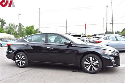 2021 Nissan Altima 2.5 SL  AWD 4dr Sedan w/ProPilot Assist! Blind Spot Monitor! Lane Assist! Back Up Camera! Bluetooth w/Voice Activation! Heated Leather Seats! Heated Steering Wheel! Sunroof! - Photo 6 - Portland, OR 97266