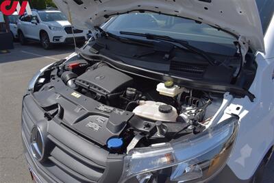 2023 Mercedes-Benz Metris Cargo 3dr 126 WB Mini-Van! Back Up Camera! Heated Seats! Android Auto! Apple CarPlay! Traction Control! - Photo 30 - Portland, OR 97266