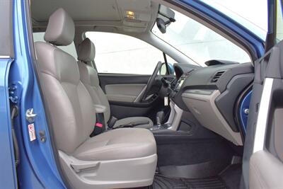 2015 Subaru Forester 2.5i Limited Sport Utility 4D  AWD Wagon! X-Mode! Heated Seats! Panoramic Moonroof! Backup Camera! Bluetooth! Navigation! Powered Liftgate! - Photo 29 - Portland, OR 97266