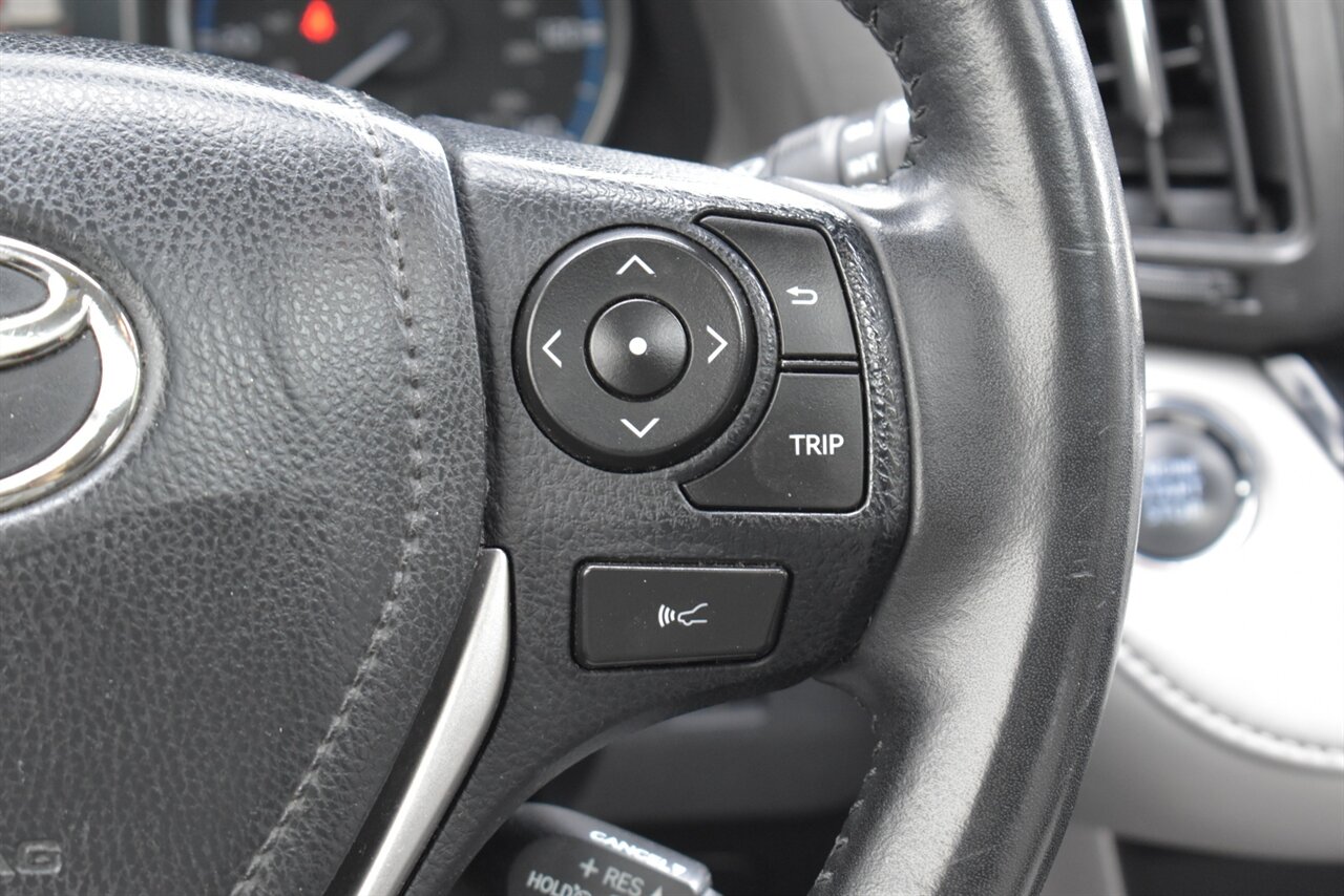 2018 Toyota RAV4 Limited AWD 4dr SUV! Back Up Camera! Lane Departure Alert! Blind Spot Monitor! Navigation! Bluetooth Connectivity! Eco & Sport Modes! Heated Leather Seats! Sunroof! - Photo 17 - Portland, OR 97266