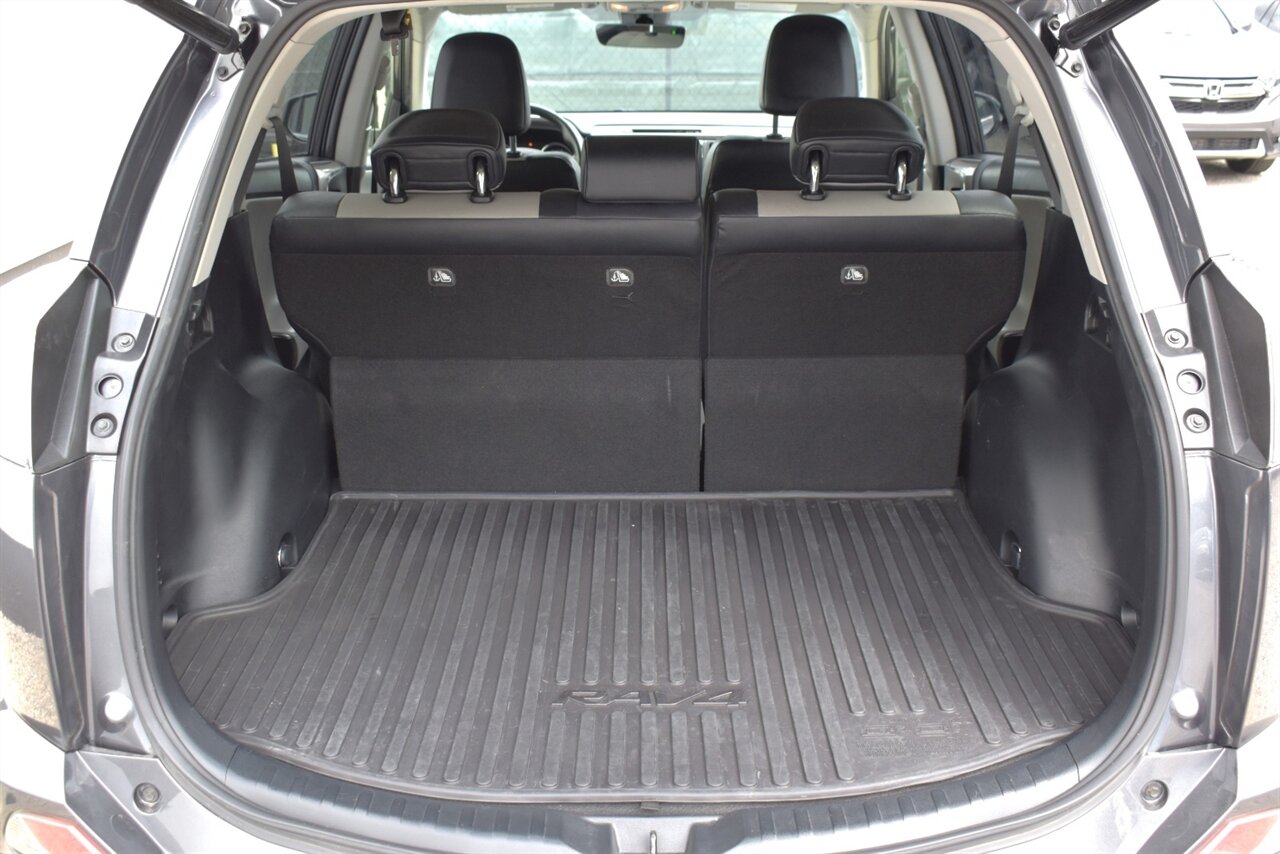 2018 Toyota RAV4 Limited AWD 4dr SUV! Back Up Camera! Lane Departure Alert! Blind Spot Monitor! Navigation! Bluetooth Connectivity! Eco & Sport Modes! Heated Leather Seats! Sunroof! - Photo 32 - Portland, OR 97266