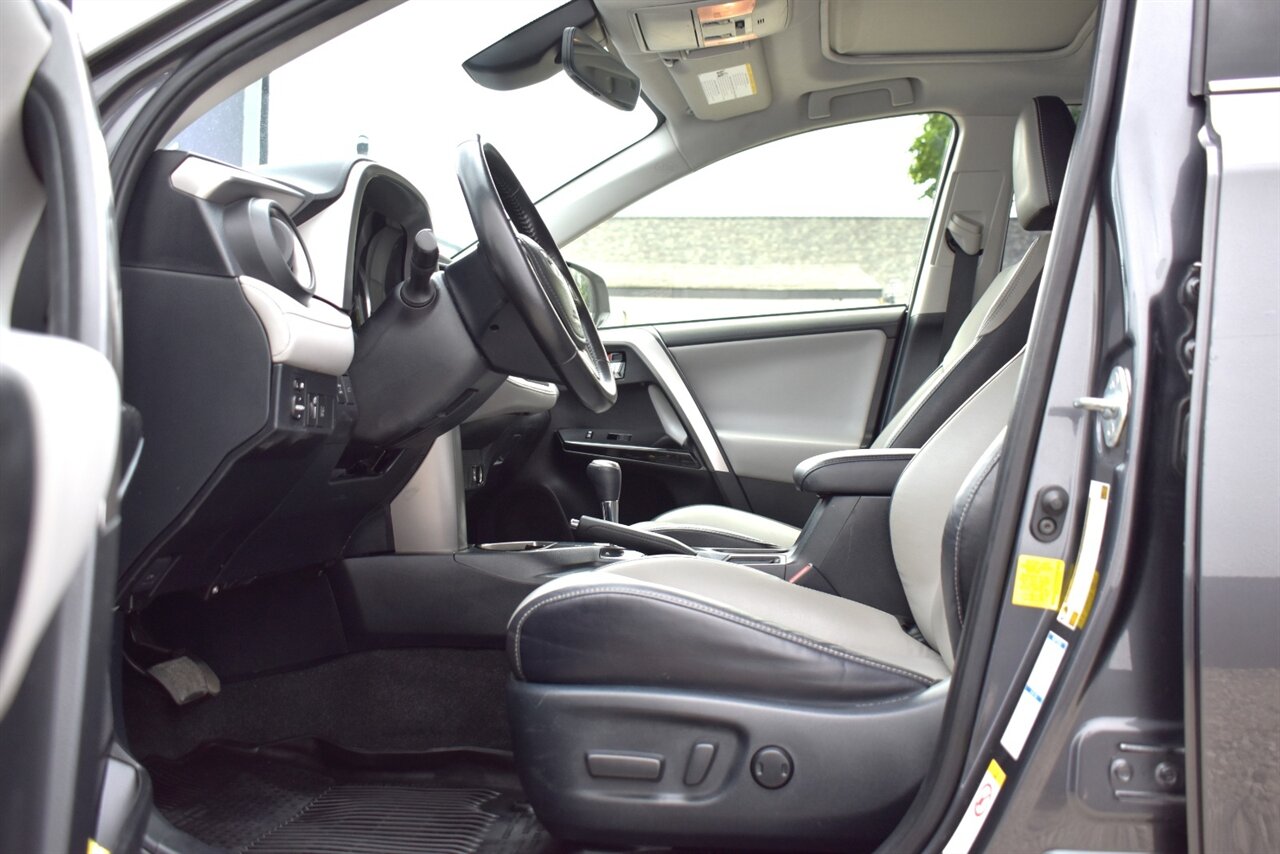 2018 Toyota RAV4 Limited AWD 4dr SUV! Back Up Camera! Lane Departure Alert! Blind Spot Monitor! Navigation! Bluetooth Connectivity! Eco & Sport Modes! Heated Leather Seats! Sunroof! - Photo 10 - Portland, OR 97266