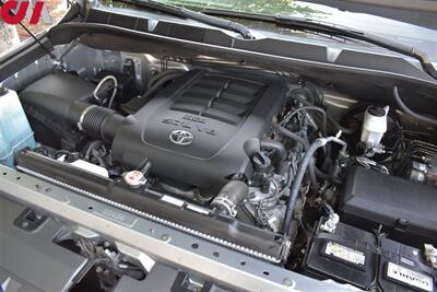 2019 Toyota Tundra SR5  4x4 4dr CrewMax Cab Pickup SB(5.7L V8) Lane Assist! Back Up Cam! Pedestrian Detection! Bluetooth! Navigation! Tow PKG! Tonneau Bed Cover! - Photo 29 - Portland, OR 97266