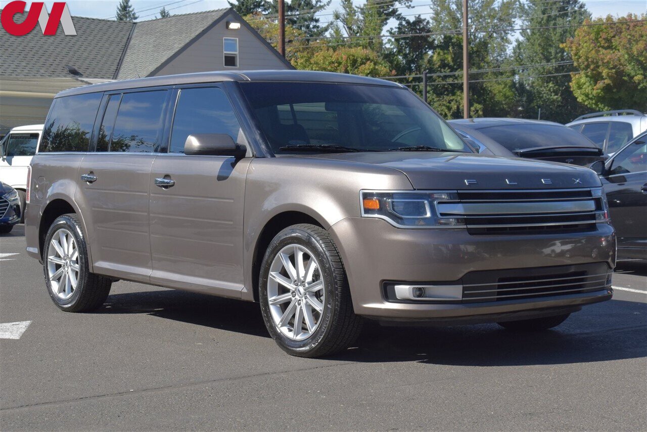 2019 Ford Flex Limited's photo