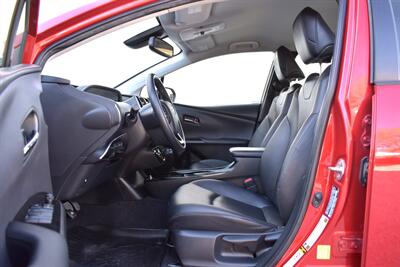 2019 Toyota Prius XLE AWD-e  4dr Hatchback! oyota Safety Sense! Adaptive Cruise Control! Lane Departure Alert w/ Steering Assist! Pre-Collision System w/ Pedestrian Detection! Blind Spot Monitor! - Photo 10 - Portland, OR 97266