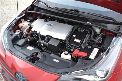 2019 Toyota Prius XLE AWD-e  4dr Hatchback! oyota Safety Sense! Adaptive Cruise Control! Lane Departure Alert w/ Steering Assist! Pre-Collision System w/ Pedestrian Detection! Blind Spot Monitor! - Photo 32 - Portland, OR 97266