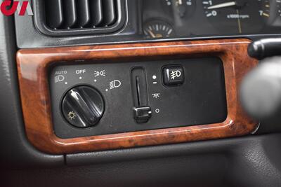 1997 Jeep Grand Cherokee Limited 4dr Limited 4WD SUV! Cruise Control! Heated Leather Seats! 4H & 4L! Power Seats! Roof Rack! Full Size Spare Wheel! Tow Hitch! - Photo 13 - Portland, OR 97266