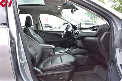 2022 Ford Escape Titanium  AWD 4dr SUV! Co-Pilot360 Safety Tech! Sport/Eco/Snow Modes! Back Up Cam! Navi! Auto-Start/Stop Tech! Bluetooth w/Voice Activation! Heated Leather Seats! Pano-Sunroof! - Photo 24 - Portland, OR 97266