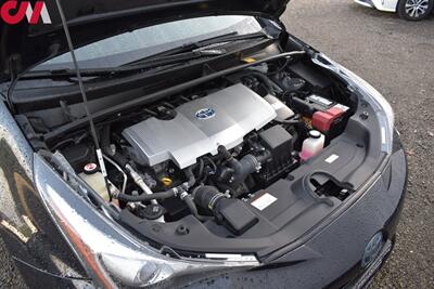 2018 Toyota Prius Three  4dr Hatchback! 54 City MPG! 50 Hwy MPG! Back Up Cam! Lane Assist & Collision Mitigation! Dynamic Radar Cruise Control! Eco & Pwr Modes! Navigation! Bluetooth! All Weather Floor Mats! - Photo 28 - Portland, OR 97266