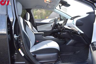 2018 Toyota Prius Three  4dr Hatchback! 54 City MPG! 50 Hwy MPG! Back Up Cam! Lane Assist & Collision Mitigation! Dynamic Radar Cruise Control! Eco & Pwr Modes! Navigation! Bluetooth! All Weather Floor Mats! - Photo 24 - Portland, OR 97266