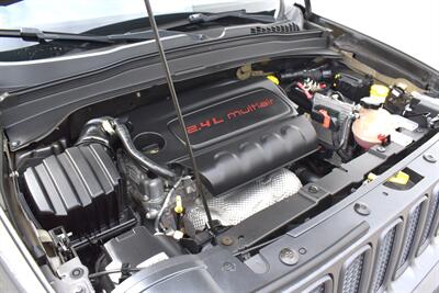 2016 Jeep Renegade Trailhawk Sport Utility  4dr SUV! Active Drive Low 4x4! Trail Rated! Selec-Terrain! Hill Descent Control! Stability Control! ABS Brakes! Backup Camera! Skid Plates! Tow Hooks! - Photo 31 - Portland, OR 97266