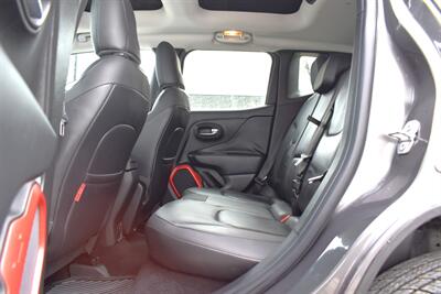 2016 Jeep Renegade Trailhawk Sport Utility  4dr SUV! Active Drive Low 4x4! Trail Rated! Selec-Terrain! Hill Descent Control! Stability Control! ABS Brakes! Backup Camera! Skid Plates! Tow Hooks! - Photo 27 - Portland, OR 97266