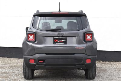 2016 Jeep Renegade Trailhawk Sport Utility  4dr SUV! Active Drive Low 4x4! Trail Rated! Selec-Terrain! Hill Descent Control! Stability Control! ABS Brakes! Backup Camera! Skid Plates! Tow Hooks! - Photo 4 - Portland, OR 97266