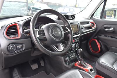 2016 Jeep Renegade Trailhawk Sport Utility  4dr SUV! Active Drive Low 4x4! Trail Rated! Selec-Terrain! Hill Descent Control! Stability Control! ABS Brakes! Backup Camera! Skid Plates! Tow Hooks! - Photo 3 - Portland, OR 97266