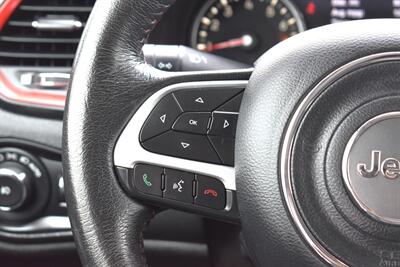 2016 Jeep Renegade Trailhawk Sport Utility  4dr SUV! Active Drive Low 4x4! Trail Rated! Selec-Terrain! Hill Descent Control! Stability Control! ABS Brakes! Backup Camera! Skid Plates! Tow Hooks! - Photo 14 - Portland, OR 97266