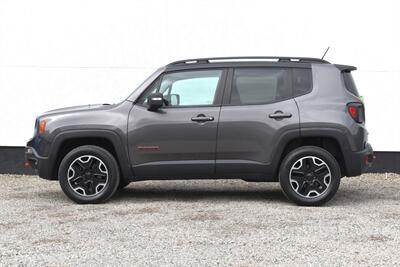 2016 Jeep Renegade Trailhawk Sport Utility  4dr SUV! Active Drive Low 4x4! Trail Rated! Selec-Terrain! Hill Descent Control! Stability Control! ABS Brakes! Backup Camera! Skid Plates! Tow Hooks! - Photo 9 - Portland, OR 97266