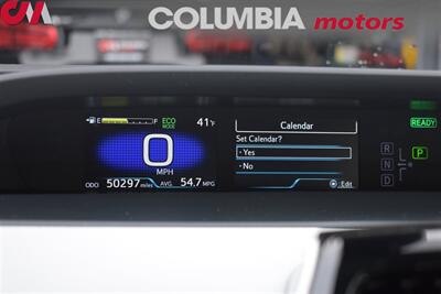 2022 Toyota Prius L Eco 4dr Hatchback 51 City MPG! 47 Hwy MPG! Toyota Safety Sense 2.0! EV, ECO, & POWER Modes! Back Up Camera! Bluetooth w/Voice Activation! - Photo 15 - Portland, OR 97266