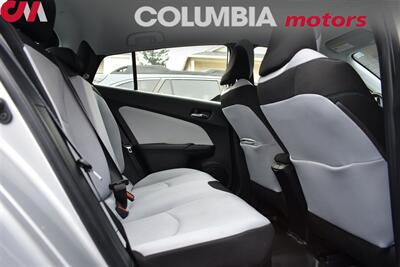2022 Toyota Prius L Eco 4dr Hatchback 51 City MPG! 47 Hwy MPG! Toyota Safety Sense 2.0! EV, ECO, & POWER Modes! Back Up Camera! Bluetooth w/Voice Activation! - Photo 23 - Portland, OR 97266