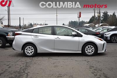 2022 Toyota Prius L Eco 4dr Hatchback 51 City MPG! 47 Hwy MPG! Toyota Safety Sense 2.0! EV, ECO, & POWER Modes! Back Up Camera! Bluetooth w/Voice Activation! - Photo 6 - Portland, OR 97266