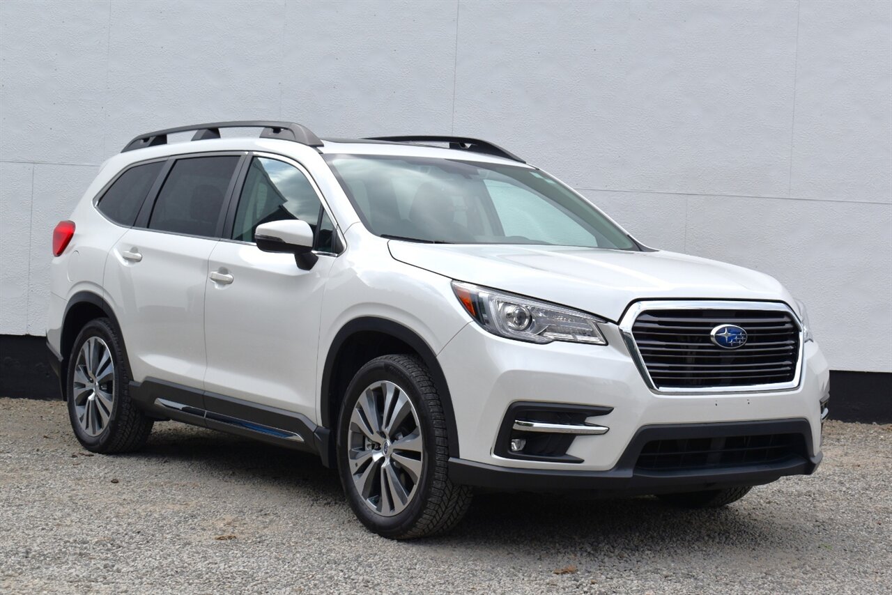 2019 Subaru Ascent Limited  AWD 4dr SUV w/Captains Chairs**APPOINTMENT ONLY** X-Mode! EyeSight Assist! Back Up Cam! Blind Spot Monitor! Navi! Apple CarPlay! Android Auto! Full Heated Leather Seats! Pano-Sunroof! - Photo 1 - Portland, OR 97266