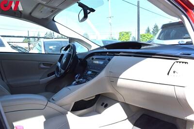 2011 Toyota Prius Four 4dr Hatchback 44 City MPG! 40 Hwy MPG! Bluetooth w/Voice Activation! EV, ECO, PWR Modes! Roof-Rack! JBL Speakers! Leather Heated Seats! Hitch Insert! - Photo 11 - Portland, OR 97266