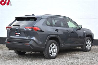 2019 Toyota RAV4 Hybrid XLE  AWD 4dr SUV**BY APPOINTMENT ONLY**Back-Up Camera! Adaptive Cruise Control! Bluetooth! EV/Eco/Sport/Normal/Trail Modes! Heated Seats! Sunroof! Power Liftgate! - Photo 5 - Portland, OR 97266